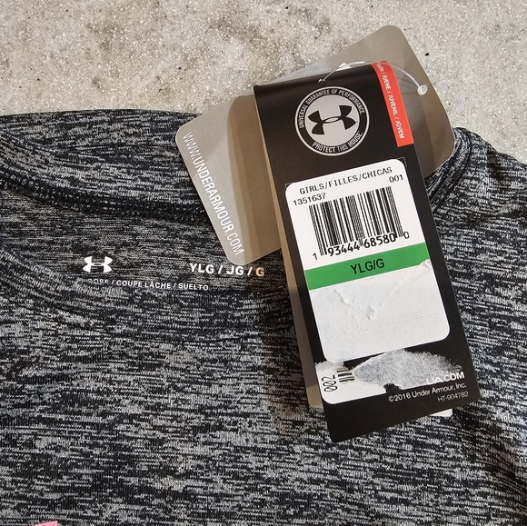 Girls UnderArmour Tee - Picture 2 of 2